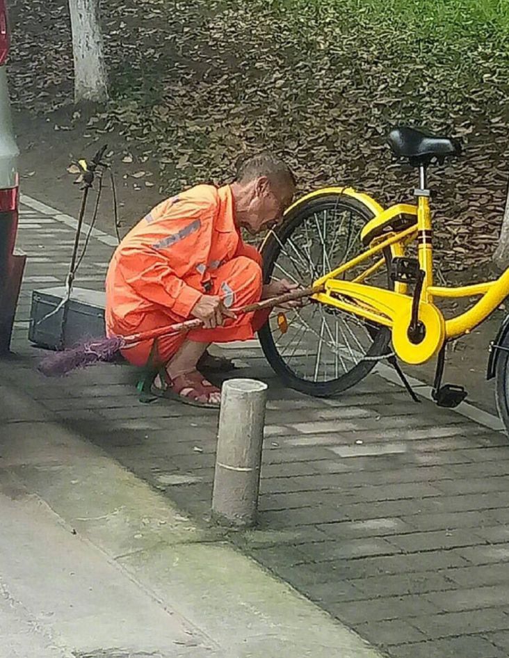 监控拍下令人惊恐的视频,监控拍下医院惊恐一幕