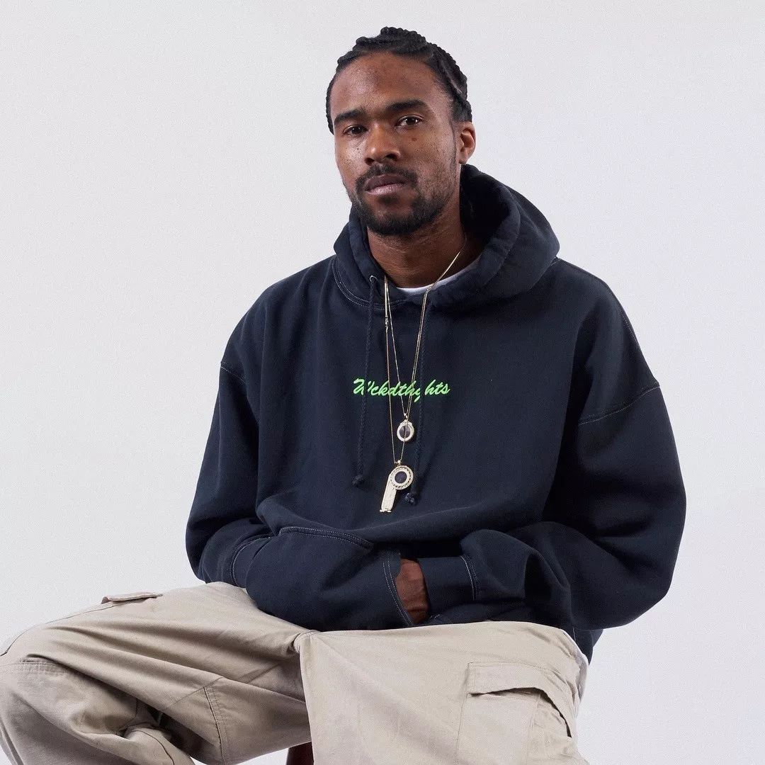 鑷敱涓嶆伅瀹濋浮,鑷敱涓嶆伅鑻辫