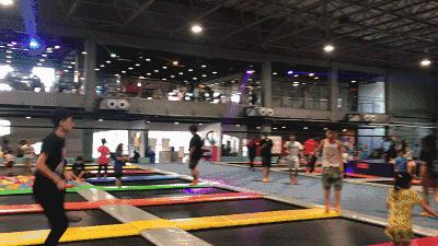 天津攀岩墙室内游乐场,天津攀爬类游乐园