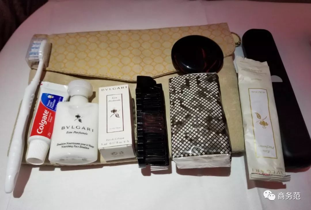 阿联酋航空豪华经济舱体验,阿联酋航空奢华