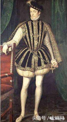 男人穿黑袜子好还是白袜好,你一个男人