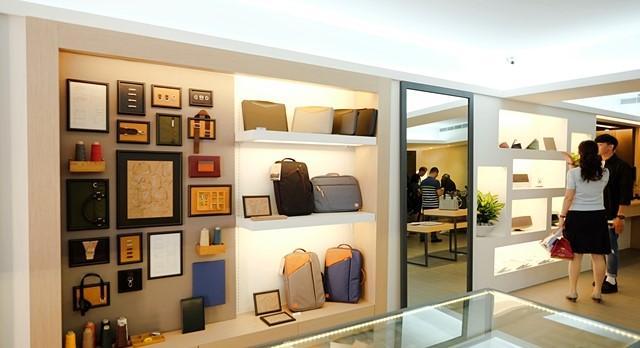 画廊般的Moshi专卖店-买3C周边购物体验