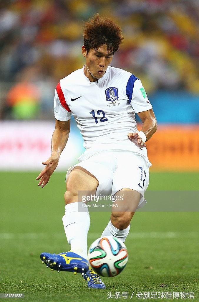 世界杯鸳鸯足球鞋,世界杯彪马鸳鸯足球鞋绿橙