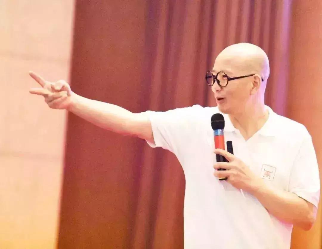 唤醒你心中的巨人的书,读《唤醒心中的巨人》