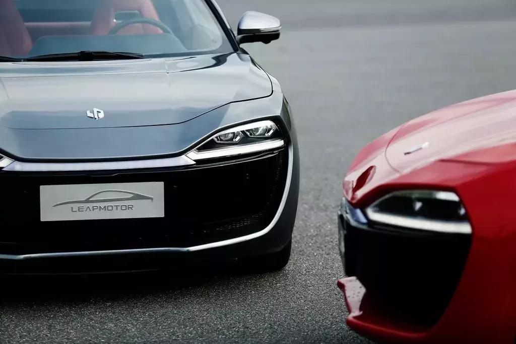 全系标配无钥匙进入和启动的车,一键启动和无钥匙进入的车型