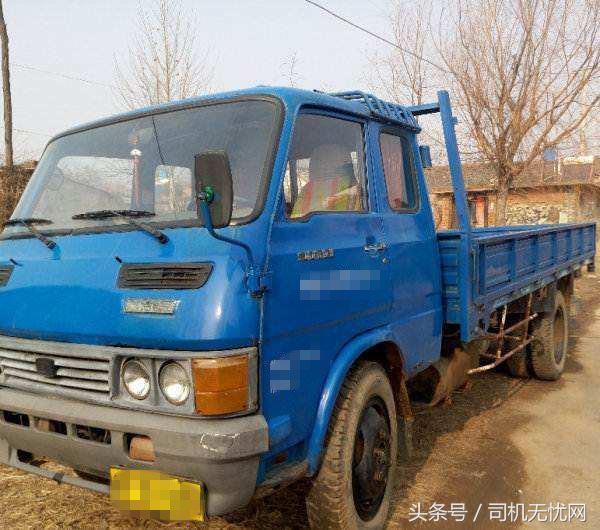 那一夜，差点被冻死在驾驶室，老司机讲述40年卡车生涯