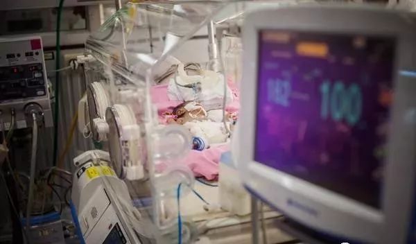 早产儿出生3天后续,早产儿出生3天就被抛弃