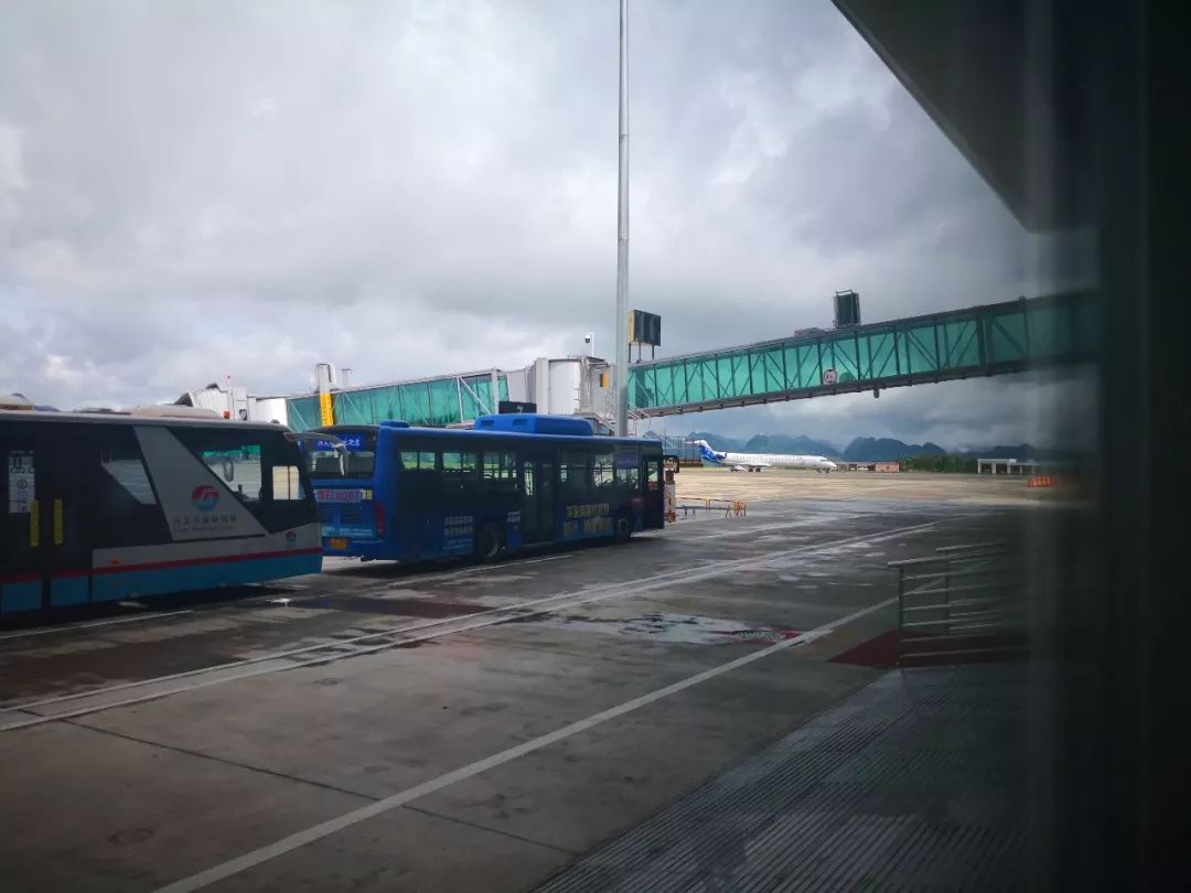 兴义t2航站楼视频,兴义机场t2航站楼的登机口在哪里