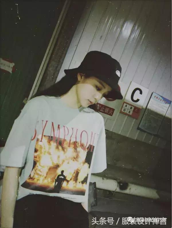 穿衣搭配:少买衣服,多学搭配,简单的基础款搭配就够美!