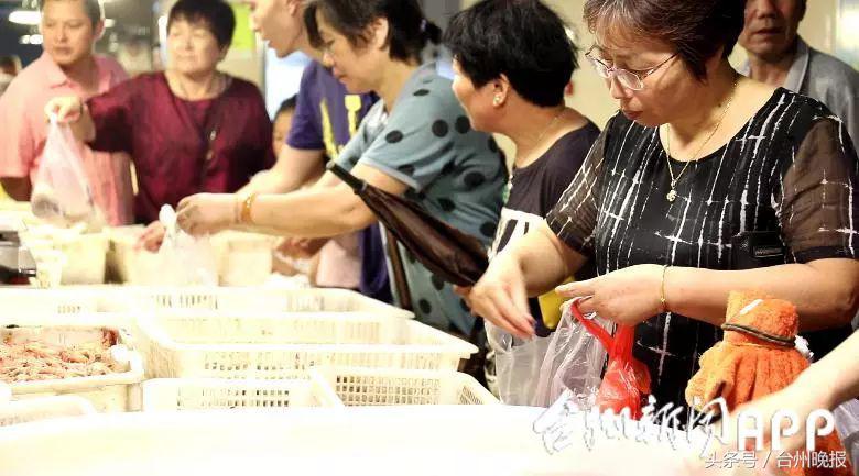 水潺批发价20元/斤跌到3元/斤！开渔，台州海鲜卖白菜价