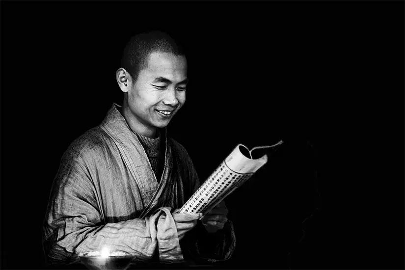 去寺庙怎样正确烧香拜佛,烧香拜佛有讲究谨记佛前十不求