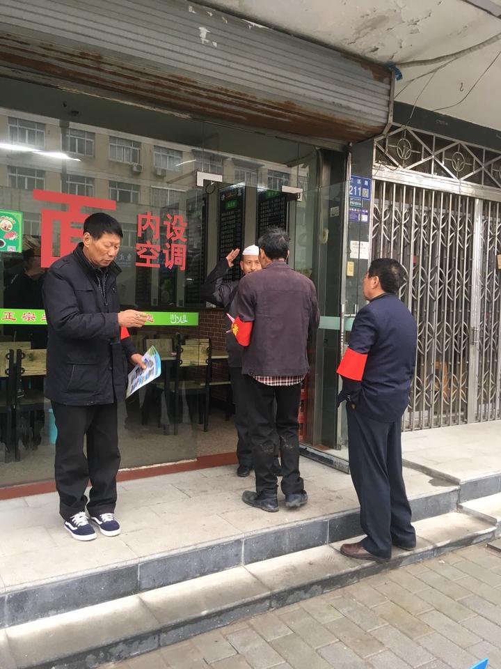 老爷爷农村老房翻新改造,瞿溪路老城区改造