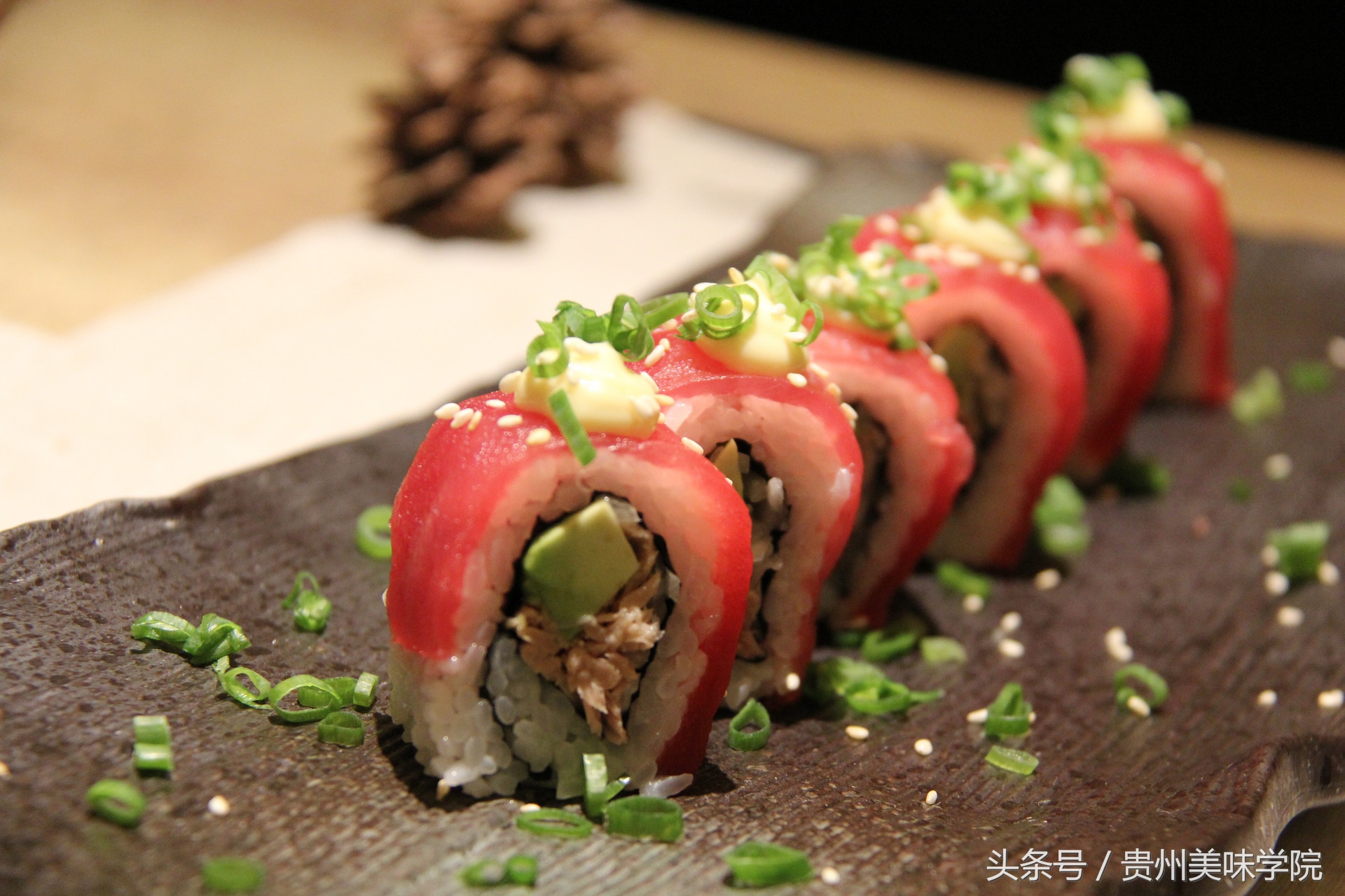 寿司是哪些东西做的,好吃又简单的寿司