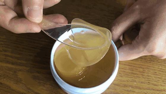 30岁眼角笑起来有皱纹,眼角笑起来有皱纹是老了吗