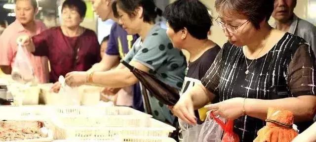 开渔，台州海鲜卖白菜价