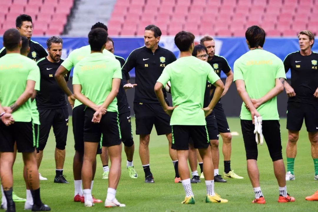 施密特中超首秀,施密特鲁能