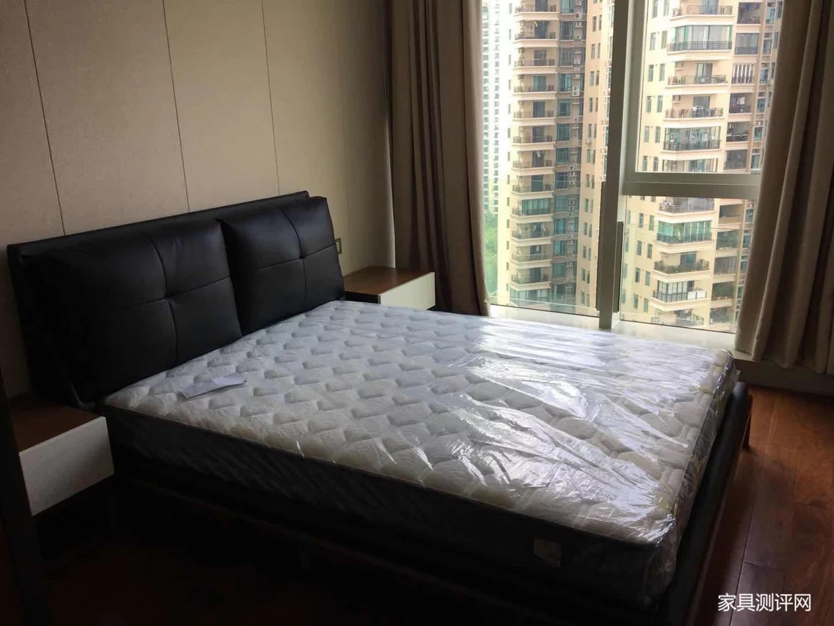 美剧里面超级软的枕头,美剧中他们的床垫为啥那么软