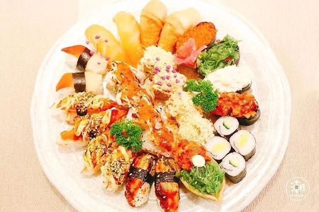 郑州这家寿司界的“黑马”，终于被我们找到了！躺在家里吃到爽！