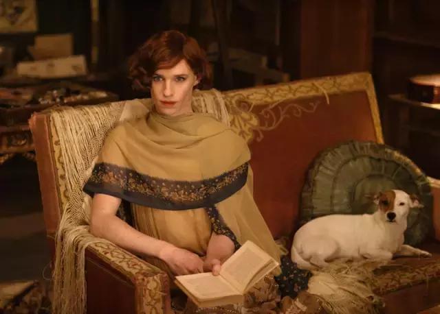 丹麦情色画家，丈夫变性做她的模特！