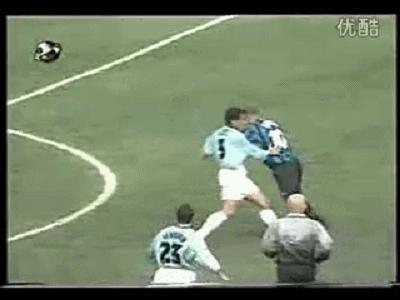 看清楚大罗生涯遭遇的恶劣犯规,罗纳尔多在意甲遭遇的恶意犯规