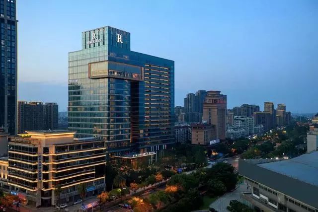 七夕撒狗粮的浪漫惊喜,七夕撒狗粮