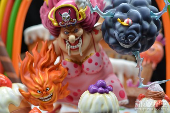 《海贼王》BIGMAMA手办：狂暴化的妈妈也有反差萌