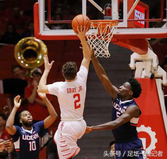 单场39分0助攻的狂躁控卫——火箭新签的小*弹炸**格雷了解一下？