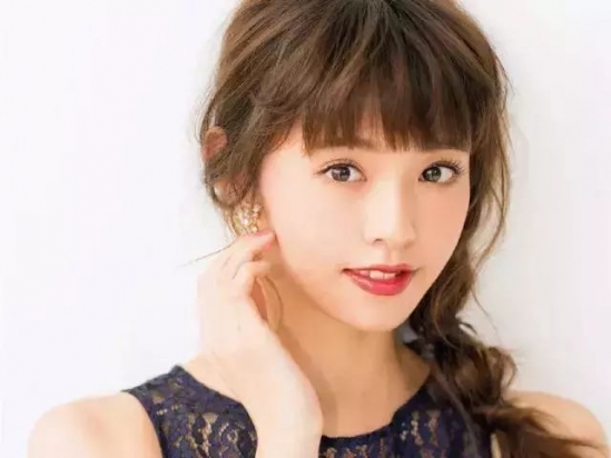 中年妇女发型编发简单又好看,10岁儿童简单编发发型短发教程