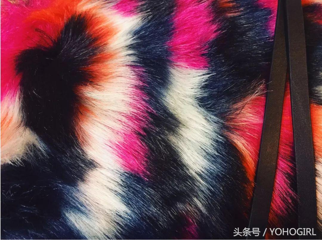 买它花了我一个月工资，可居然穿了一天就坏了？！