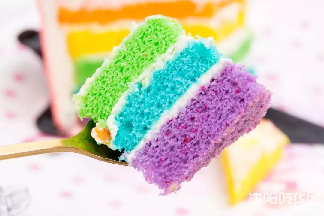 一口吞下宇宙!史上最“*力暴**”星空蛋糕,吃它得用锤子砸!