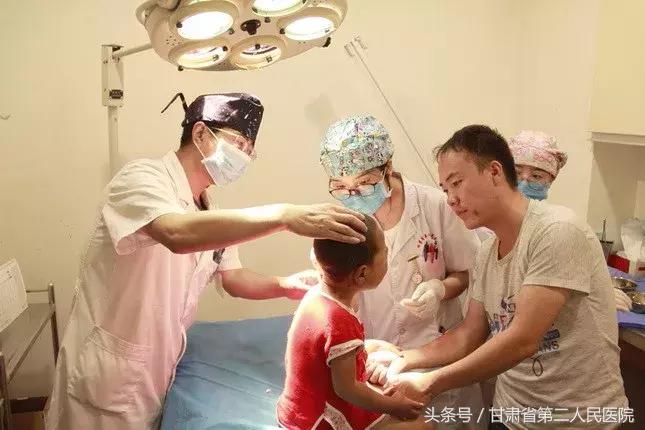 被狗咬伤时不能立即就医该怎么办,孩子被狗咬伤该如何处理