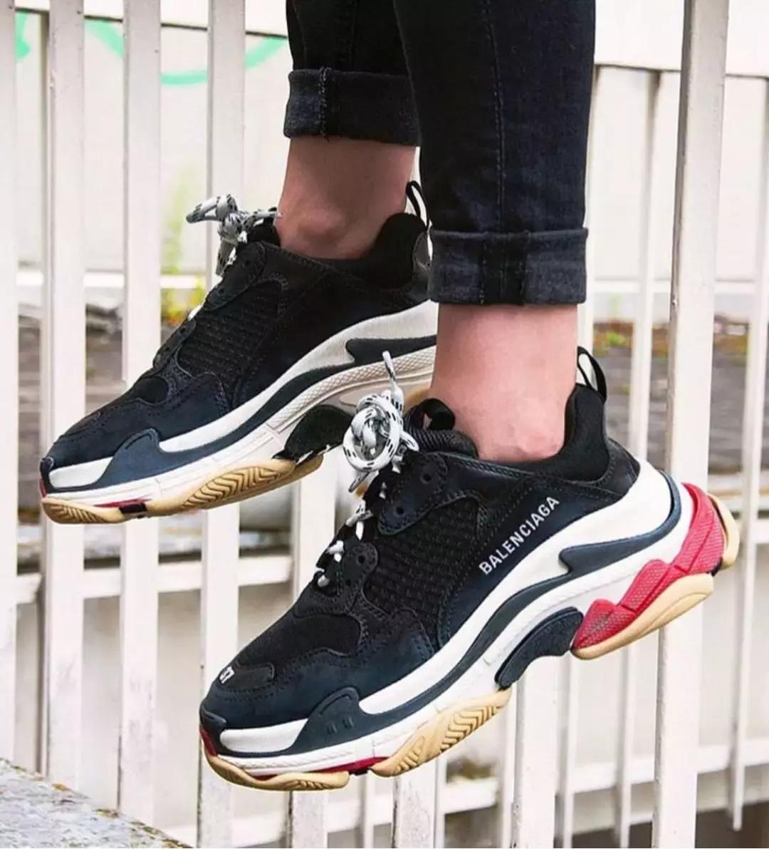 巴黎世家最便宜的老爹鞋,巴黎世家triplesclearsole老爹鞋