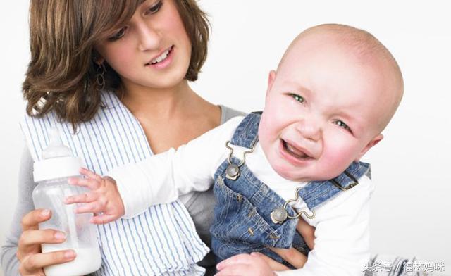 宝宝突然不喜欢吃奶了,宝宝厌奶不吃奶一般持续多少天