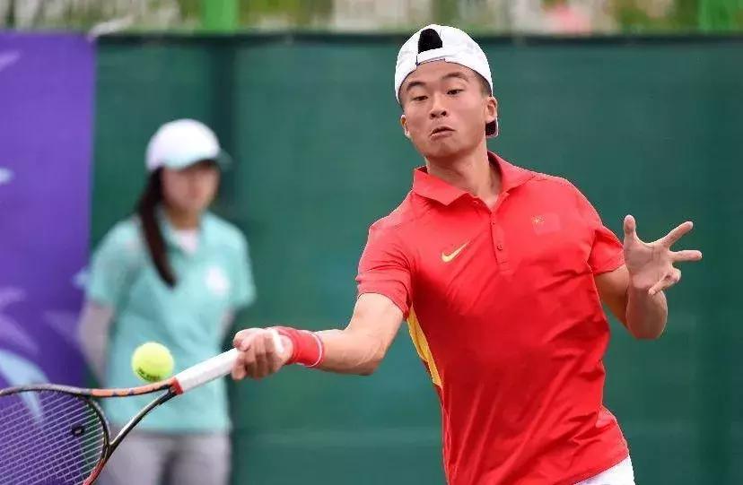 亚运会中国足球战绩,2014仁川亚运会200米比赛张培萌