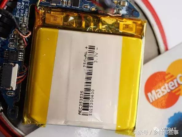 beatssolo2换电池教程,beatssolo2wireless使用方法