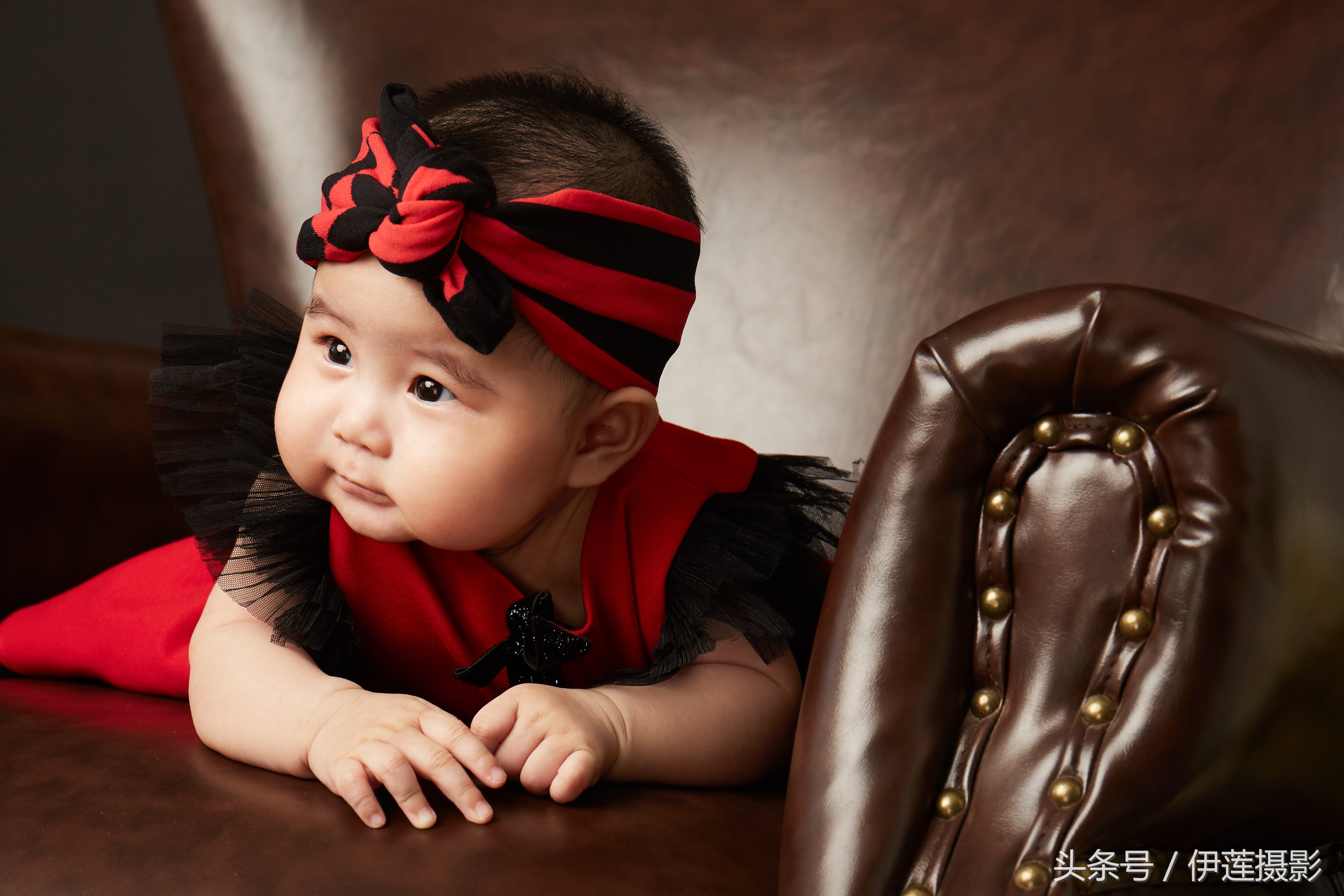 宝宝照相一直哭怎么办,婴儿拍照片老是哭该怎么哄