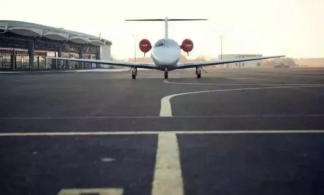 坐出国飞机的流程和注意事项,乘坐飞机要注意的安全事项教案