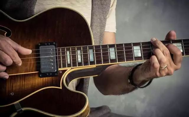 湿度90%木吉他怎么保养,木吉他最适合的湿度