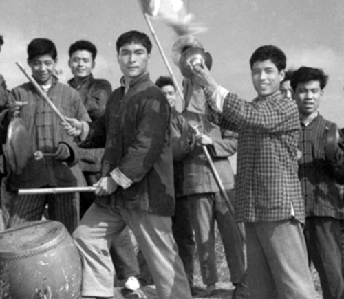 电影往事张艺谋,铁道游击队电影小坡扮演者冯笑