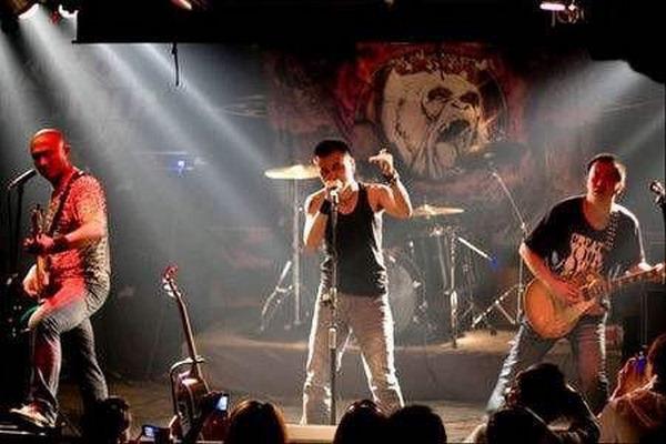 谭维维为何那么强,谭维维在摇滚圈的地位