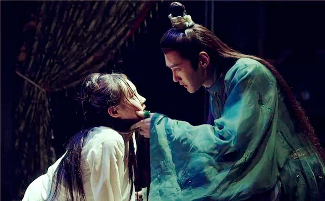 赵丽颖被掐脖子图片,女明星被掐脖子拍摄花絮