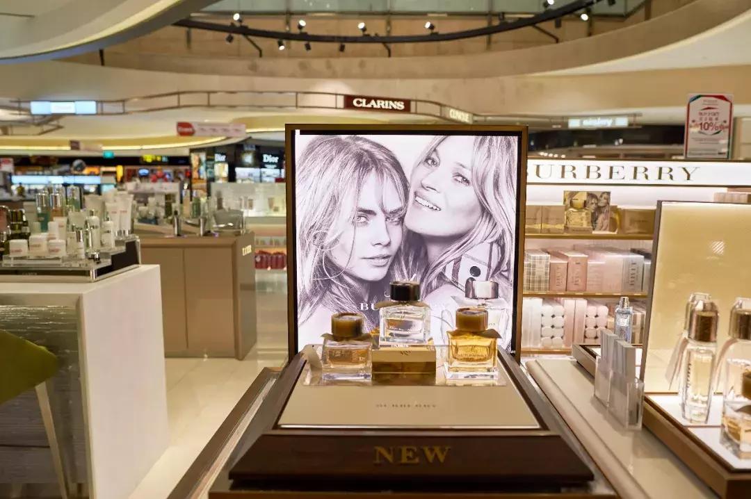 全球最好玩的地方是哪里,世界最值得买的地方是哪里