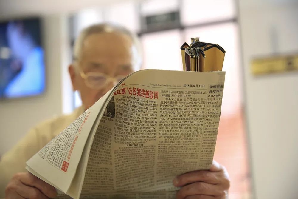 智能卫生护理机器人,自动化清洁厕所的机器人