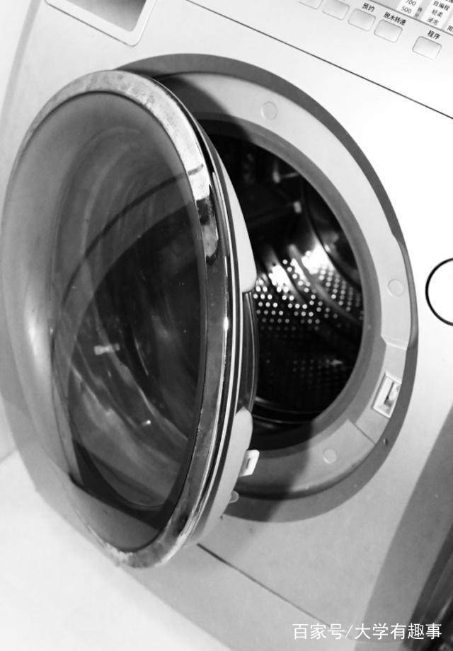 大学里千万不要用公共洗衣机，你永远不知道，到底有多脏