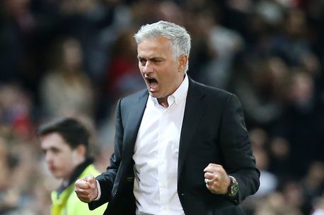 穆帅曼联1号球衣官宣,穆帅酝酿重磅引援