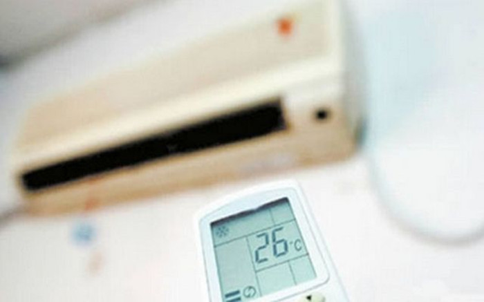 孩子吹空调要盖被子吗,小孩整日吹空调危害