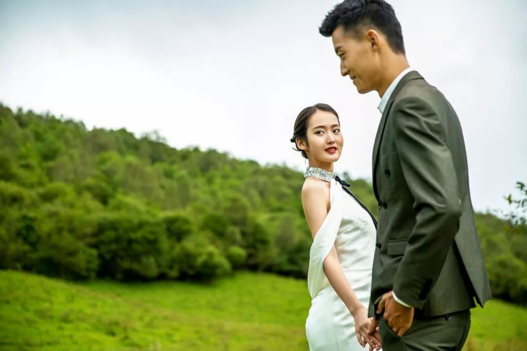 草原婚纱图片,草原婚纱视频