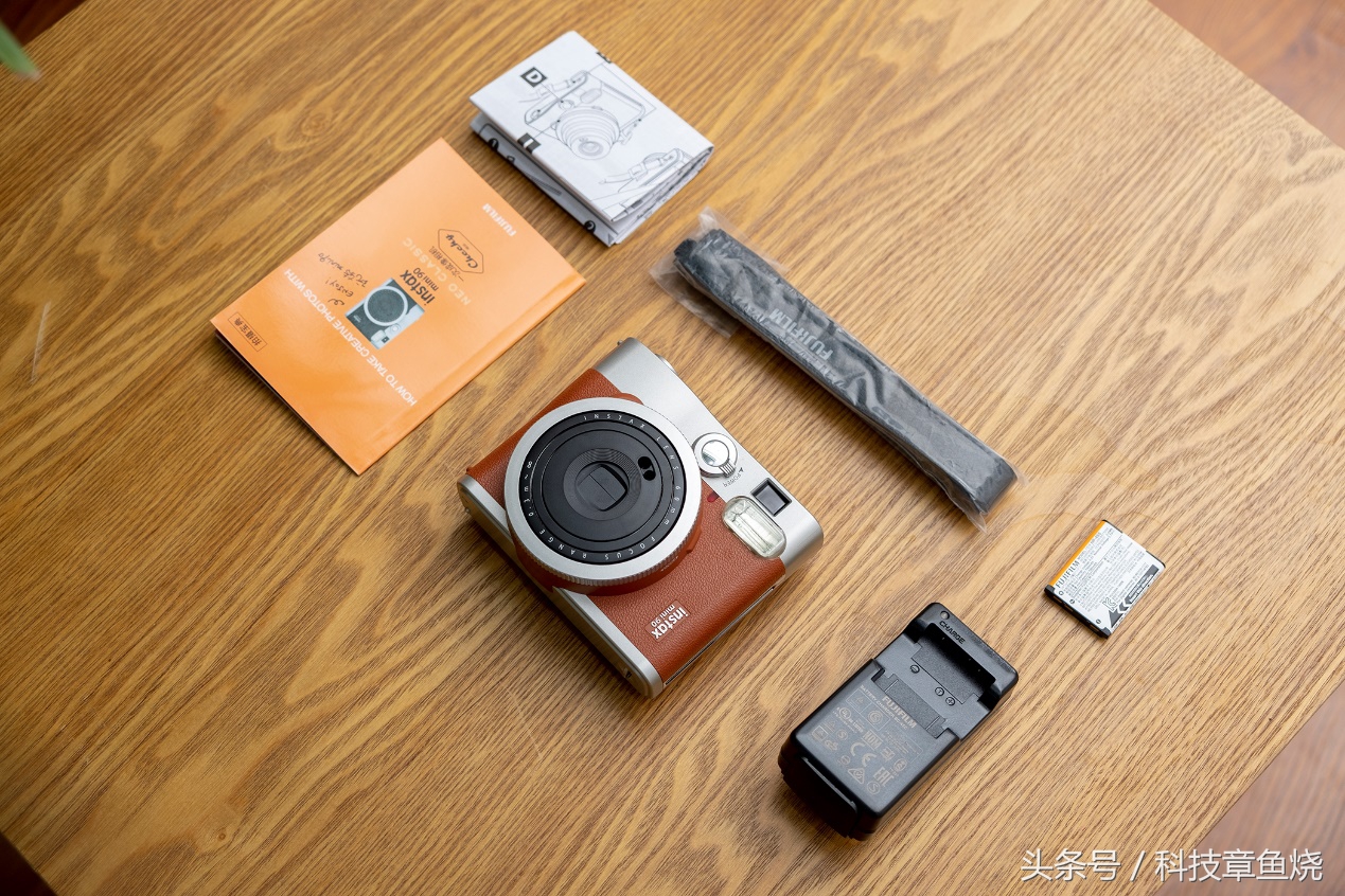 富士instaxmini90,富士instaxmini90值得买吗