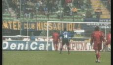 历史上最精彩的倒钩,倒钩进球最多的球员