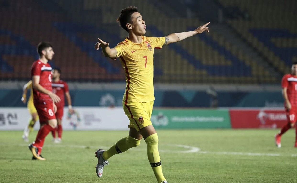 国足踢韩国尽力了吗,国足打韩国3-0落后五分钟进两球